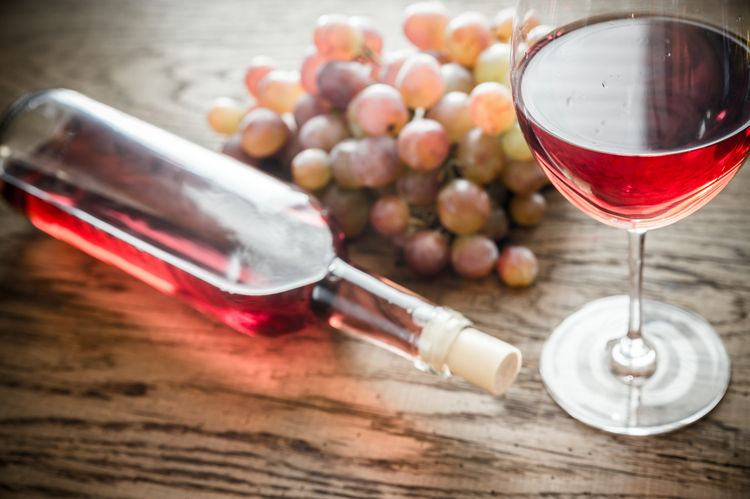 Vin rosé de Provence : la quintessence des cépages méditerranéens